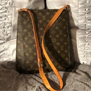 Louis Vuitton Monogram Musette Salsa GM